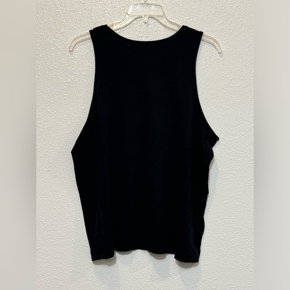 EUC - 3 Men’s Tanks - UA and Nike - size XL - Picture 9 of 10
